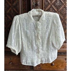 Doen Blouse with Ruffle